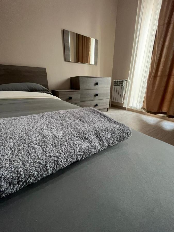 Appartement In Jerevan Exteriör bild