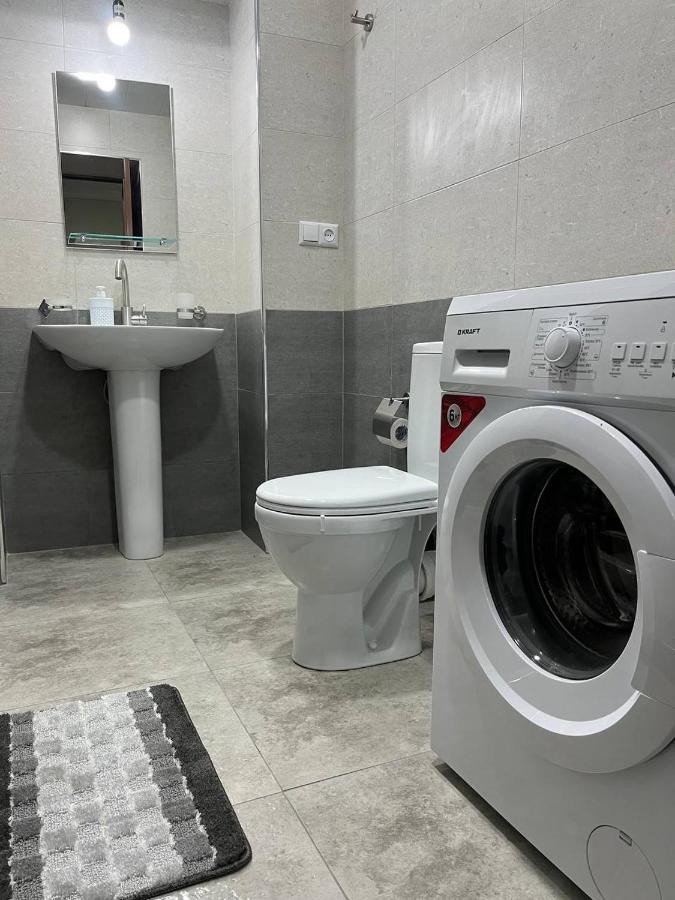 Appartement In Jerevan Exteriör bild